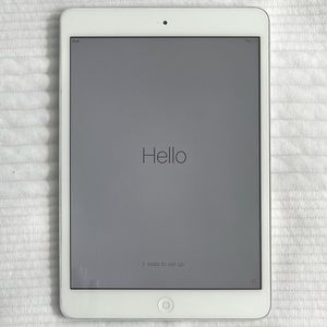 iPad Mini 1st Generation (Model A1432, White, 32GB)